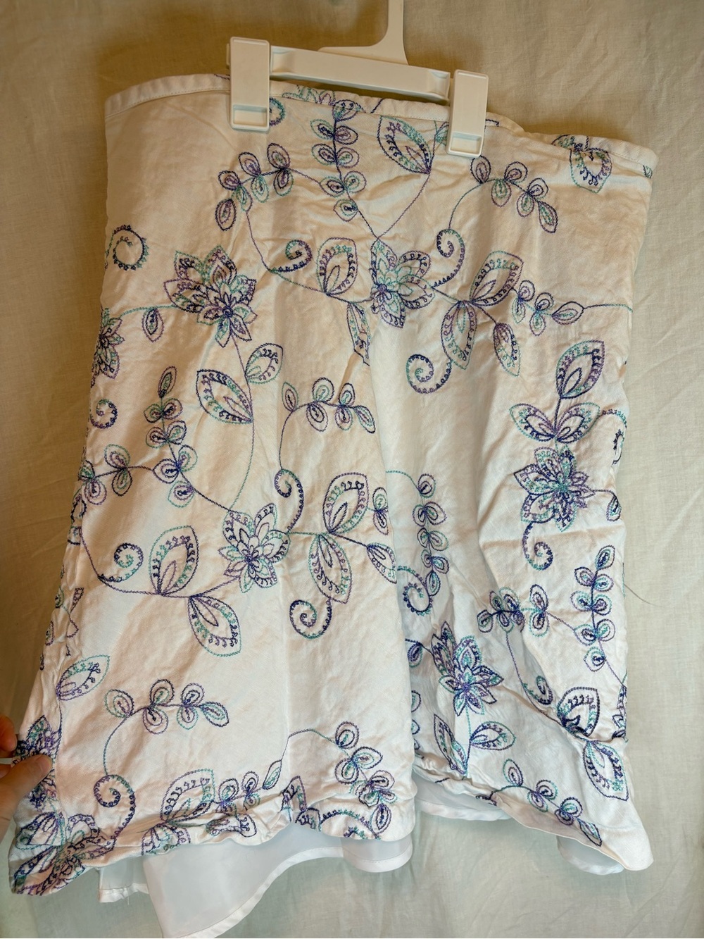 Dressbarn Women's Size 16 Midi Skirt Linen Blend Embroidered White
